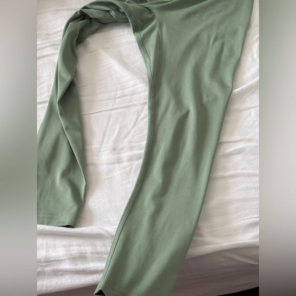 Gymshark Training 7/8 leggings - Size XS in light green - Picture 15 of 16